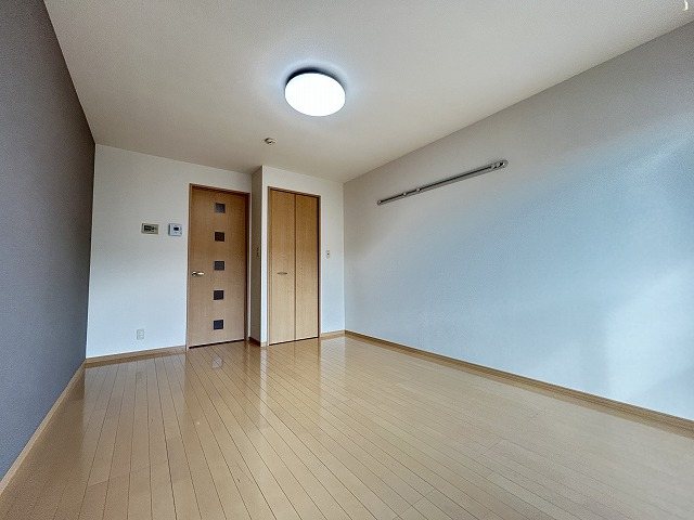 居室・リビング　同マンション別部屋