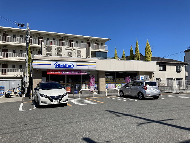コンビニ　ミニストップ 大宮南山ノ前店（コンビニ）まで375m