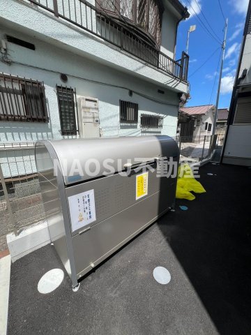 駐車場　駐車場があるので、車を買う予定の方も安心です