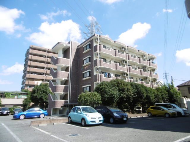 バルコニー　ベランダ南向きです。