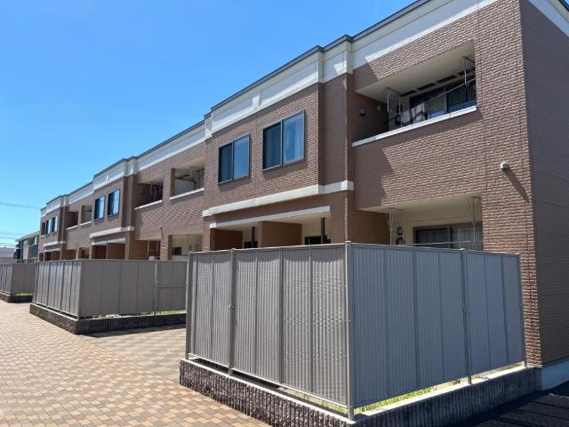 建物外観　外観写真（昼）