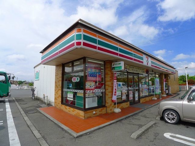 コンビニ　セブンイレブン太田市市場町店（コンビニ）まで650m