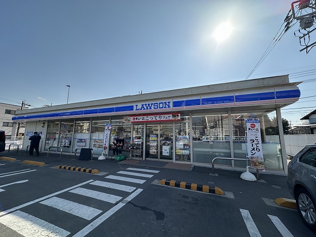 コンビニ　ローソン 高津子母口東店（コンビニ）まで576m