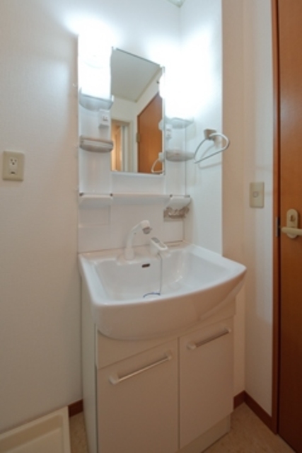 洗面設備　※写真は同タイプ住戸です。