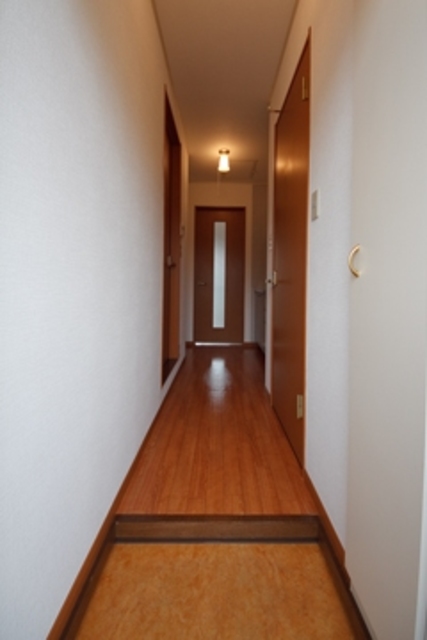 玄関　※写真は同タイプ住戸です。