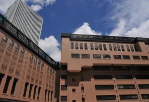 高校・高専　豊島岡女子学園高等学校（高校・高専）まで646m
