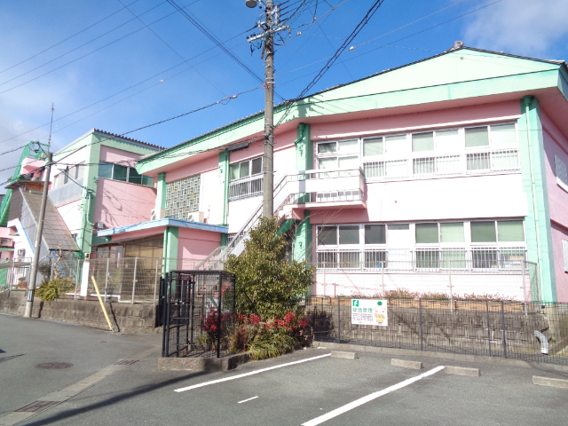 幼稚園・保育園　松阪仏教愛護園（幼稚園・保育園）まで277m