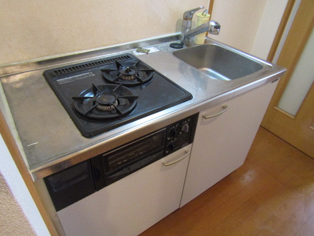キッチン　２口ガスシステムキッチン