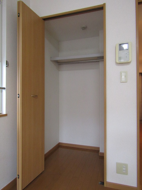 収納　クローゼット