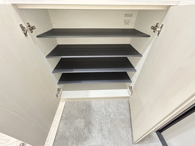 ヴェルメゾン三津屋中の内装写真