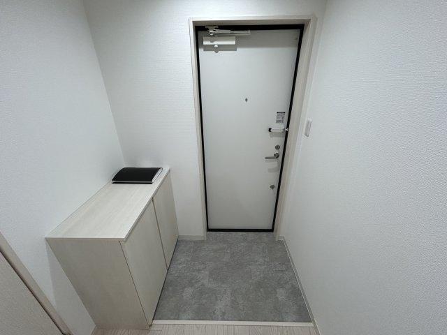 ヴェルメゾン三津屋中の玄関写真
