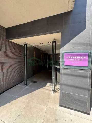 エントランス　お電話でお問合せのお客様を対象に初期費用割引中