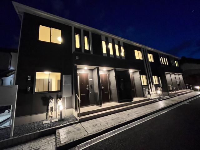建物外観　外観写真（夜）