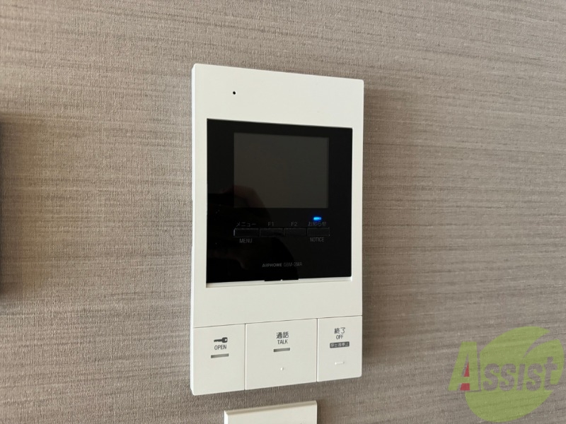 セキュリティ　ＴＶモニター付インターホンです。来客者の顔が見えるので安心！