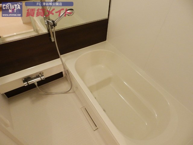バス・シャワールーム　別部屋参考写真