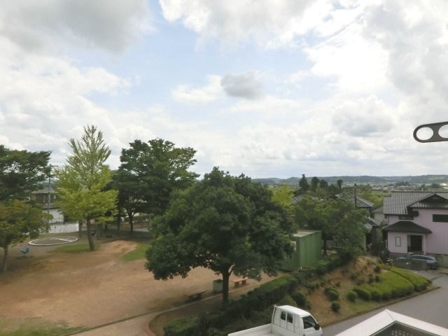 眺望　高台で日当たり・眺望良好です