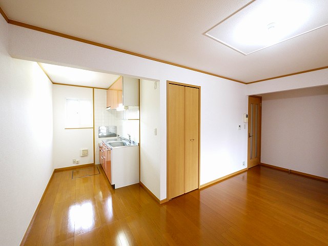 居室・リビング　使いやすい居間です
