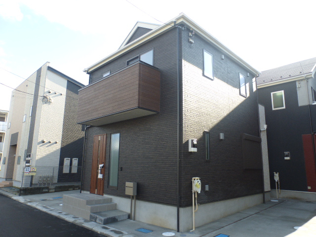 建物外観　”築浅”　賃貸戸建　おしゃれな外観