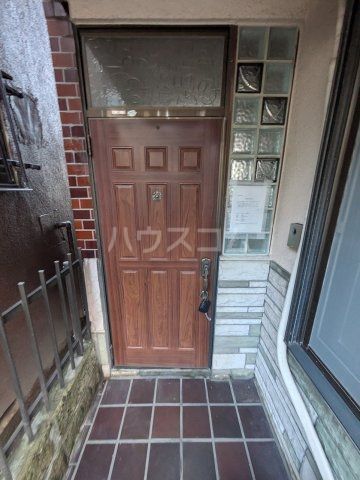 東京都江戸川区江戸川6-10-76戸建の玄関写真