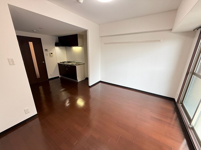 ホープ池田栄本町の居間写真