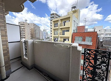 バルコニー　別タイプ部屋　参考写真です