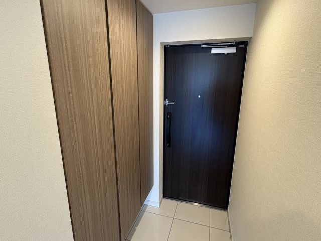 Alivis金山Eastの玄関写真