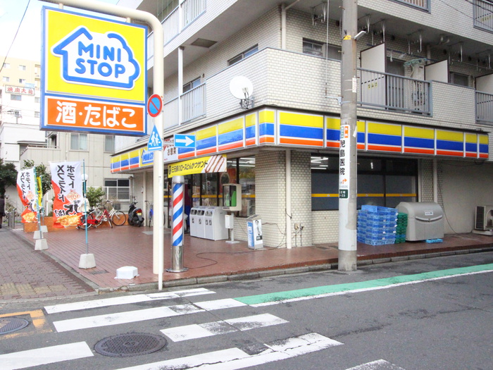 コンビニ　ミニストップ（コンビニ）まで162m
