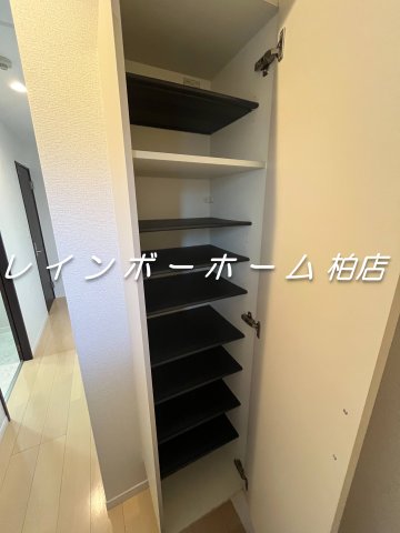 玄関　別部屋。参考写真。