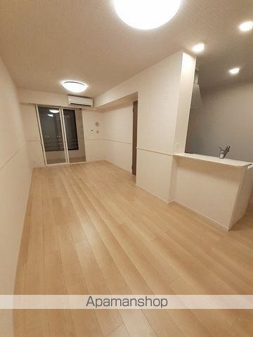ＪＲ長崎本線 吉野ケ里公園駅 徒歩30分 2階建 築4年の居間写真