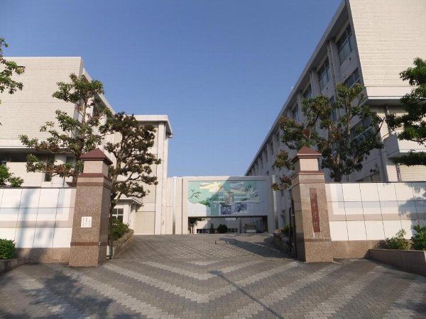 中学校　みよし市立北中学校（中学校）まで132m
