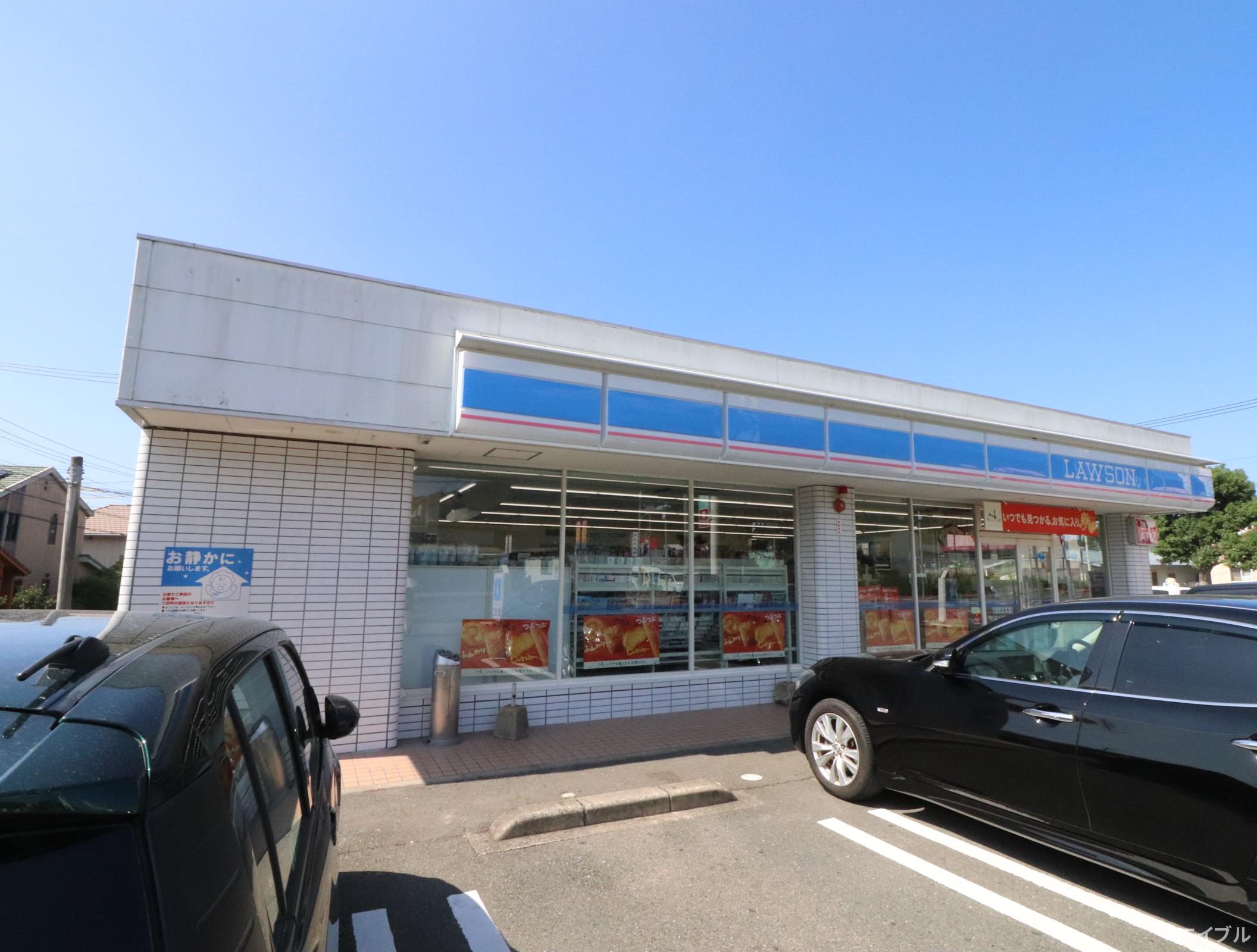 コンビニ　ローソンくりえいと宗像店（コンビニ）まで184m