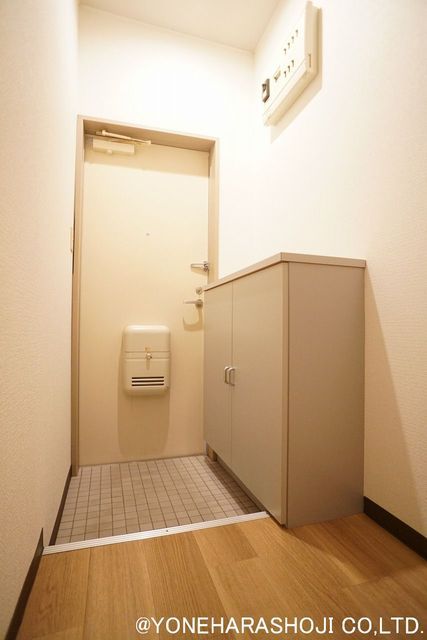玄関　※同タイプの部屋