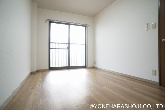 居室・リビング　※同タイプの部屋