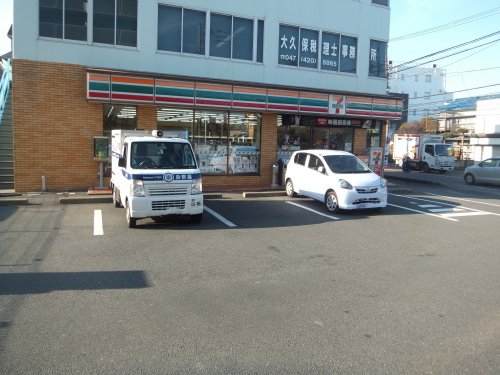 コンビニ　セブンイレブン 船橋宮本3丁目店（コンビニ）まで456m