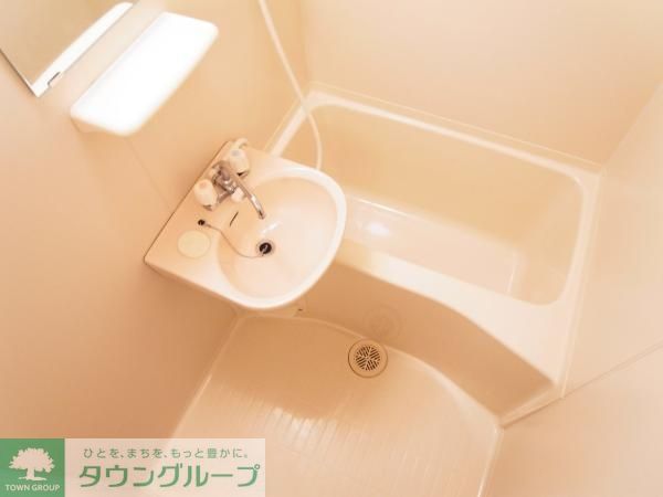 レオパレスシャルムの風呂写真