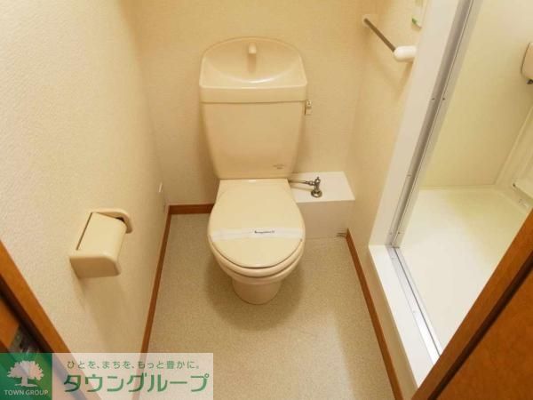 レオパレスシャルムのトイレ写真