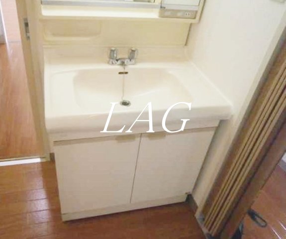 洗面設備　洗面台です。