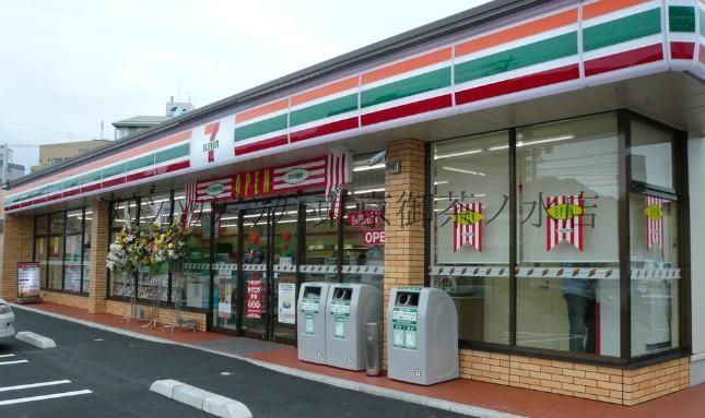 コンビニ　セブンイレブン新宿舟町店（コンビニ）まで260m