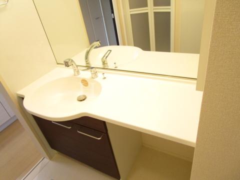 洗面設備　同物件別部屋のお写真です。※現況優先