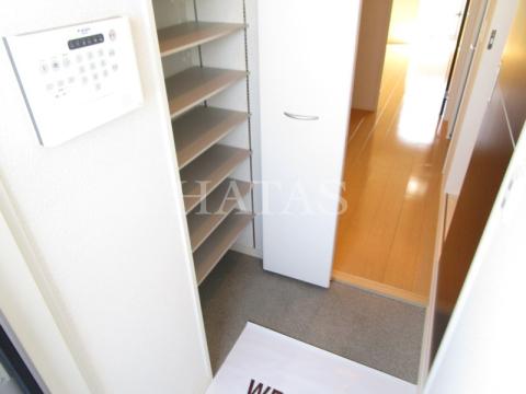 玄関　同物件別部屋のお写真です。※現況優先