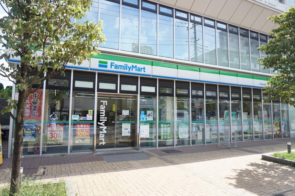 コンビニ　ファミリーマート 川口金山町店（コンビニ）まで288m
