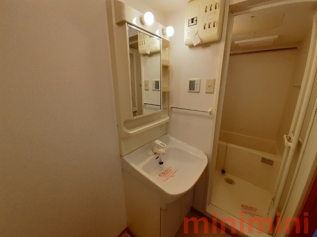 ＪＲ東海道本線 千里丘駅 徒歩5分 3階建 築24年の内装写真