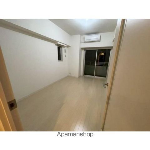 プレスタイル森下の居間写真