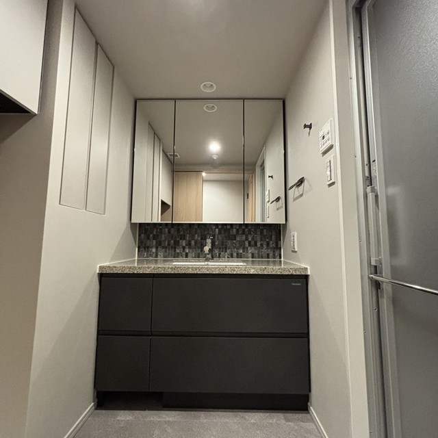 洗面設備　※写真は同タイプ住戸です。