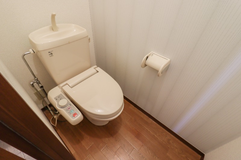 トイレ　図面と現状に相違がある場合には現状を優先