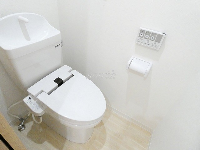 H-maison加美正覚寺VIIIのトイレ写真