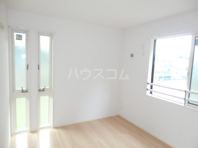 PURA VIDAB棟の居間写真