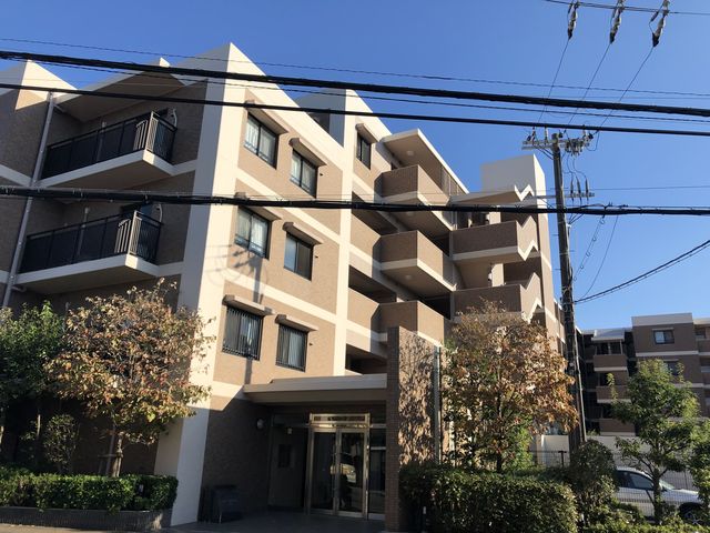 ステイツ西宮門戸学院通りの外観写真