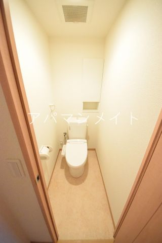 トイレ　清潔感のあるトイレです