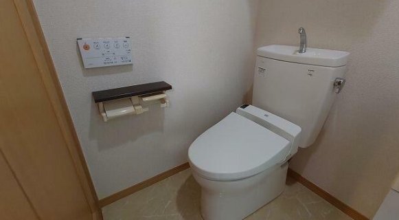 東急田園都市線 桜新町駅 徒歩4分 5階建 築18年のトイレ写真